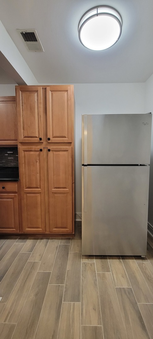 1 Oak Creek Drive #1308, Buffalo Grove, IL 60089