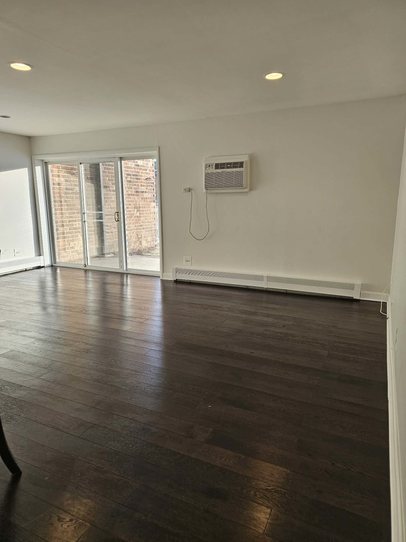 3913 Saratoga Avenue #G-105, Downers Grove, IL 60515