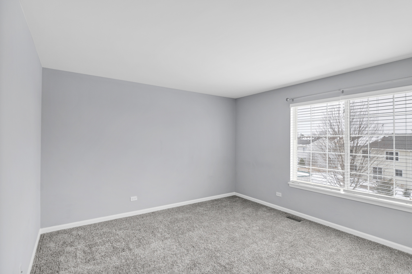 629 Waterford Lane, South Elgin, IL 60177