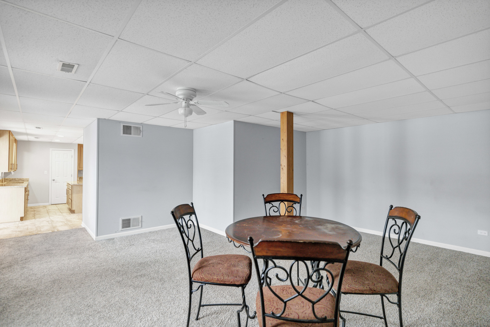 629 Waterford Lane, South Elgin, IL 60177