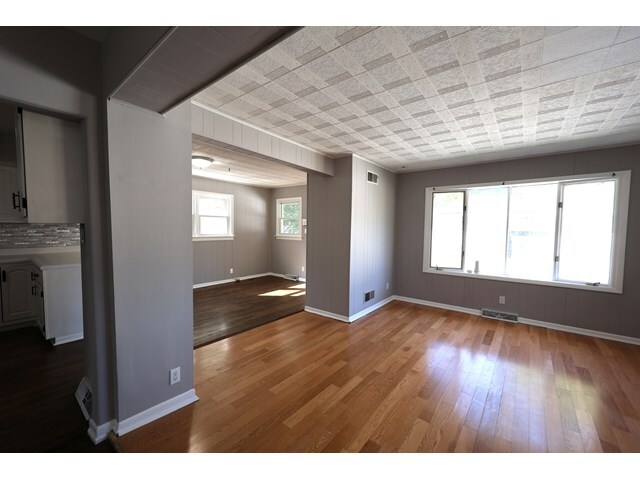 24 166th Place, Calumet City, IL 60409