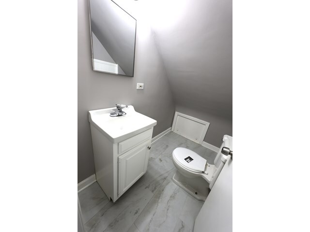 24 166th Place, Calumet City, IL 60409