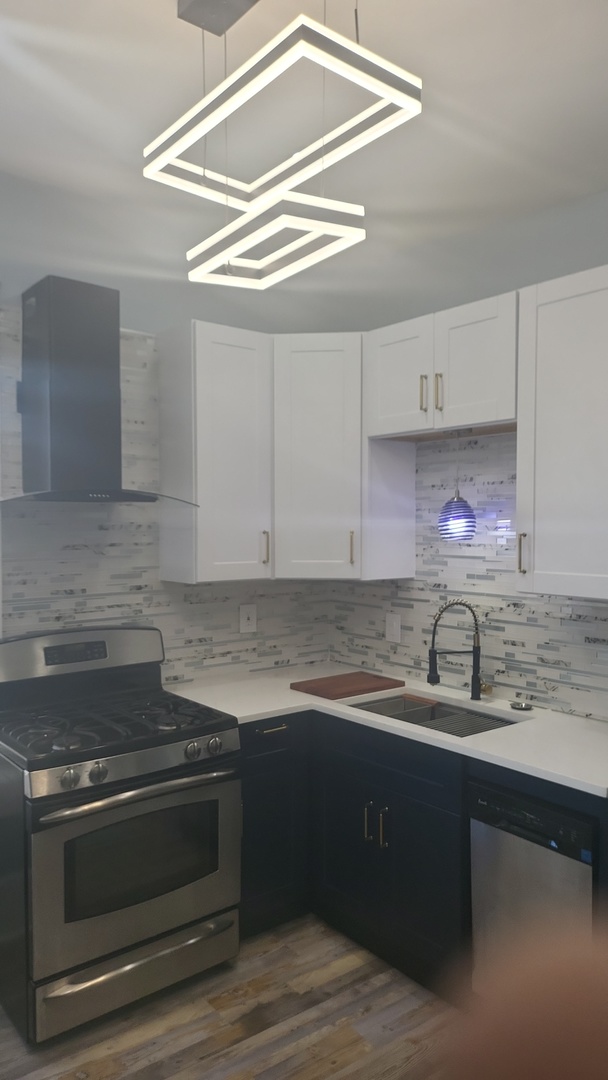 1708 W Steuben Street, Chicago, IL 60643