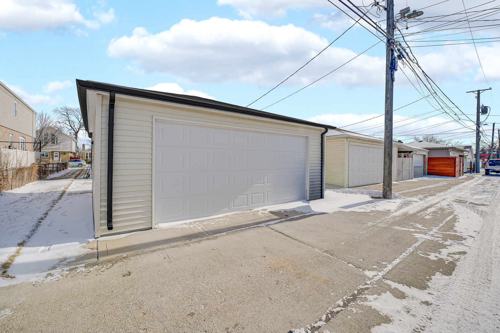 5418 S Mulligan Avenue, Chicago, IL 60638