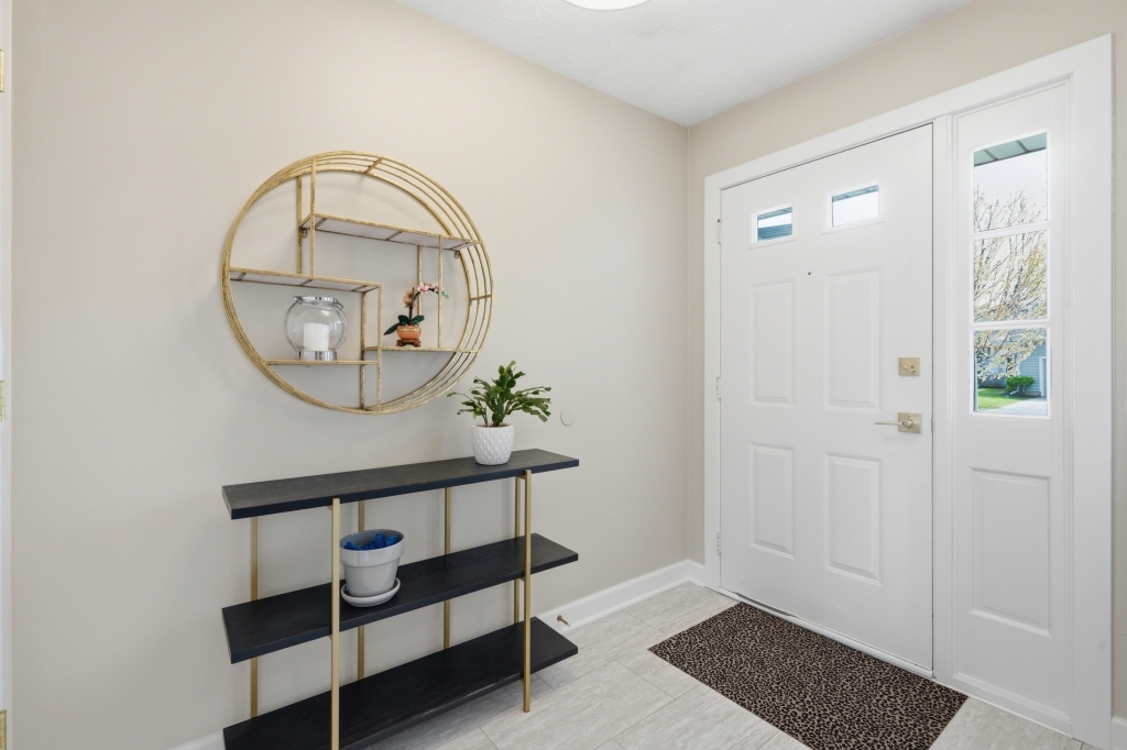 5954 Crow Valley Park Drive #9, Davenport, IA 52807