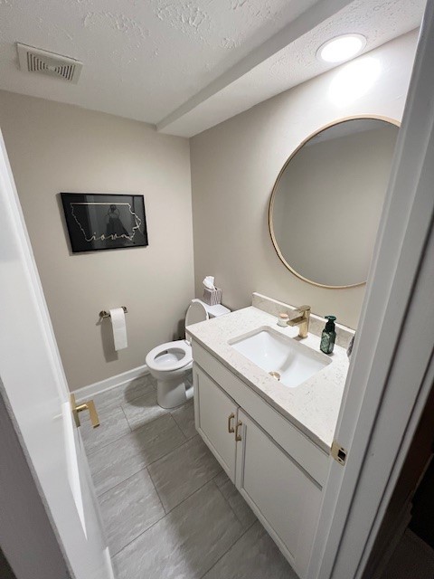 5954 Crow Valley Park Drive, Davenport, IA 52807