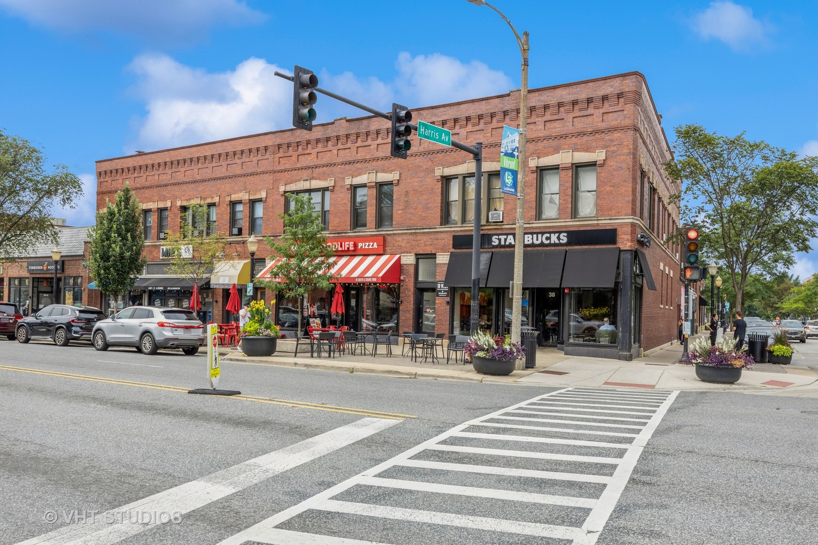 48 S La Grange Road, La Grange, IL 60525