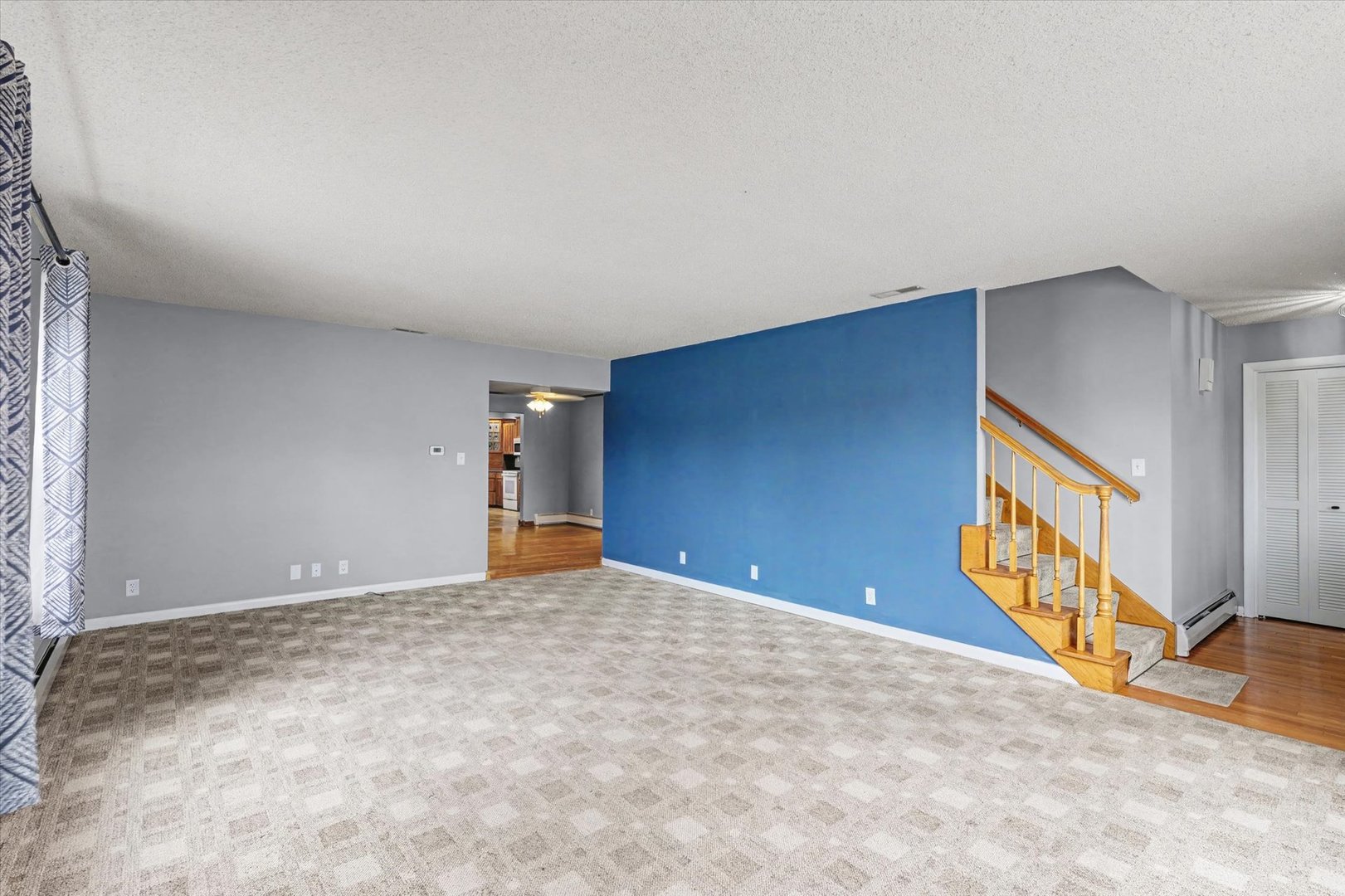 726 E Thompson Avenue, Hoopeston, IL 60942