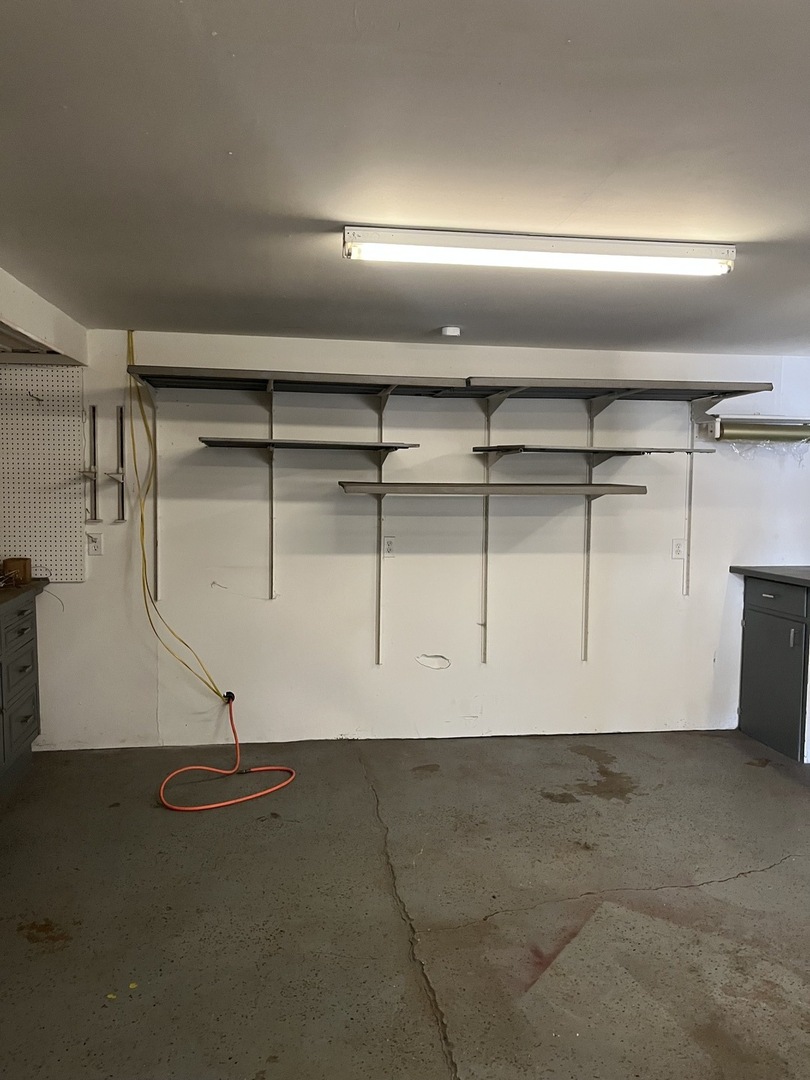 726 E Thompson Avenue, Hoopeston, IL 60942