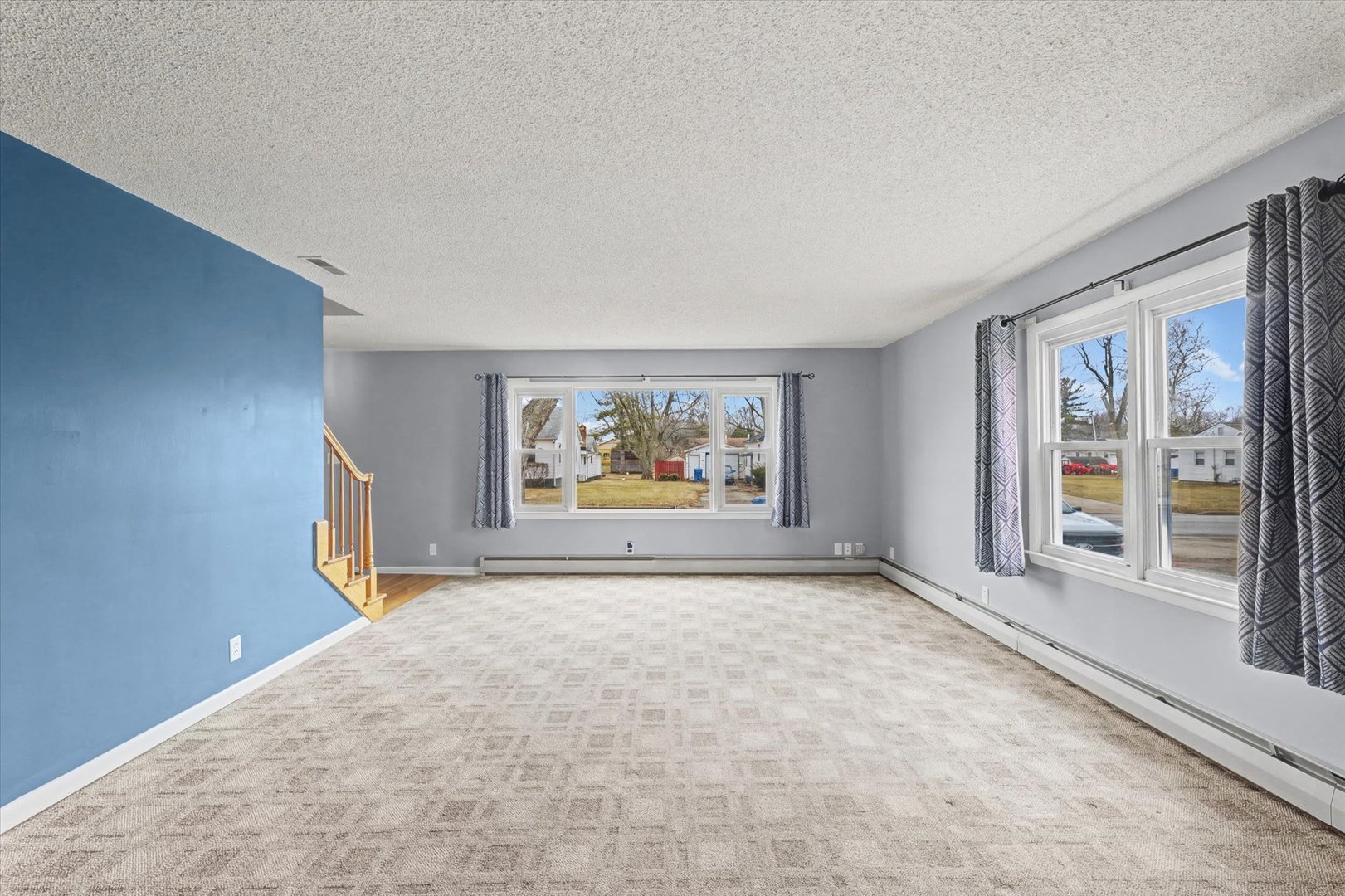 726 E Thompson Avenue, Hoopeston, IL 60942