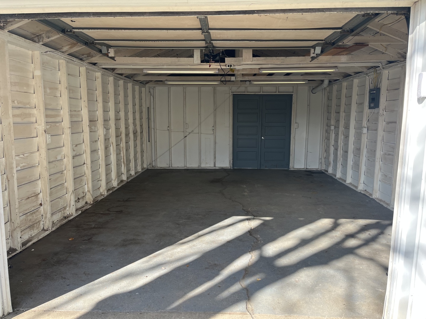 726 E Thompson Avenue, Hoopeston, IL 60942