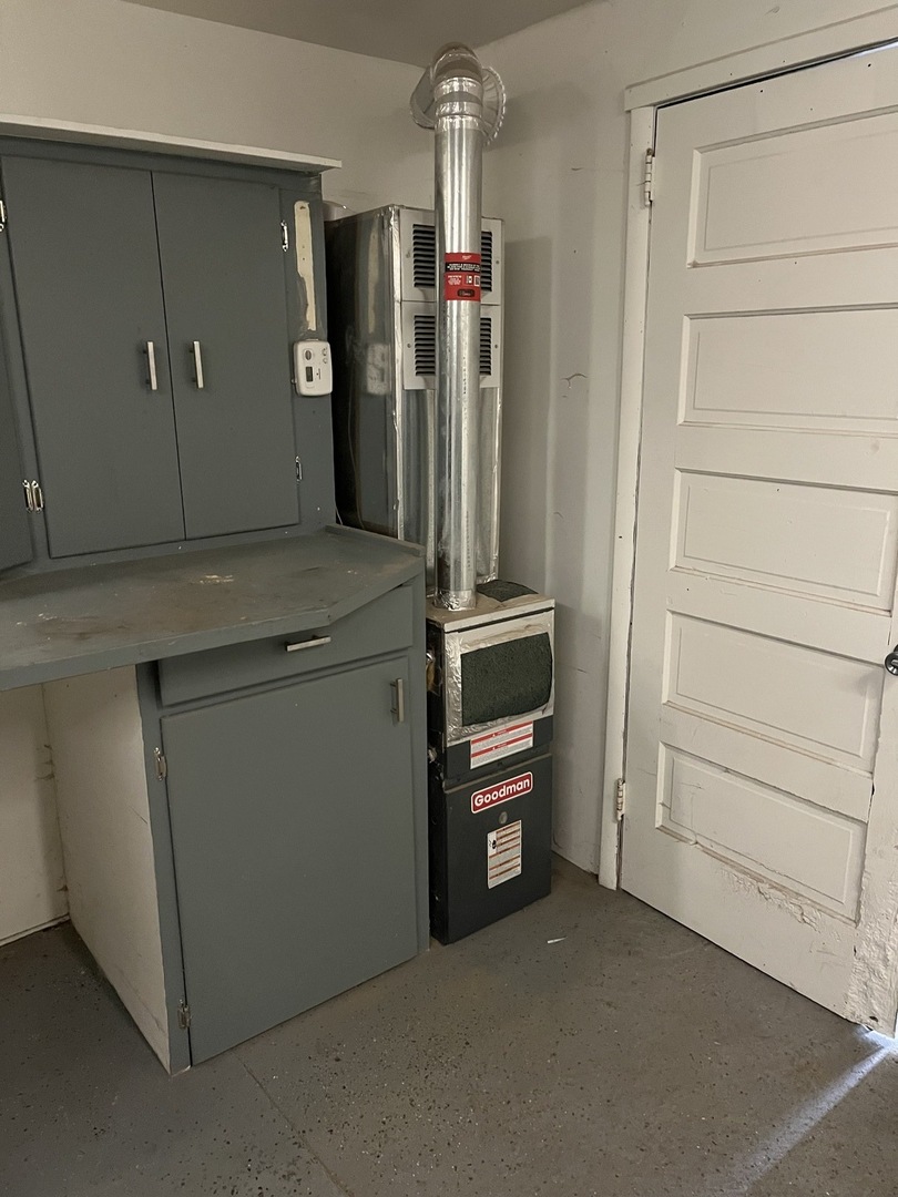 726 E Thompson Avenue, Hoopeston, IL 60942