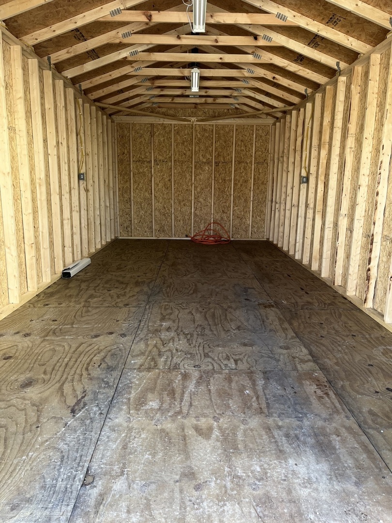 726 E Thompson Avenue, Hoopeston, IL 60942