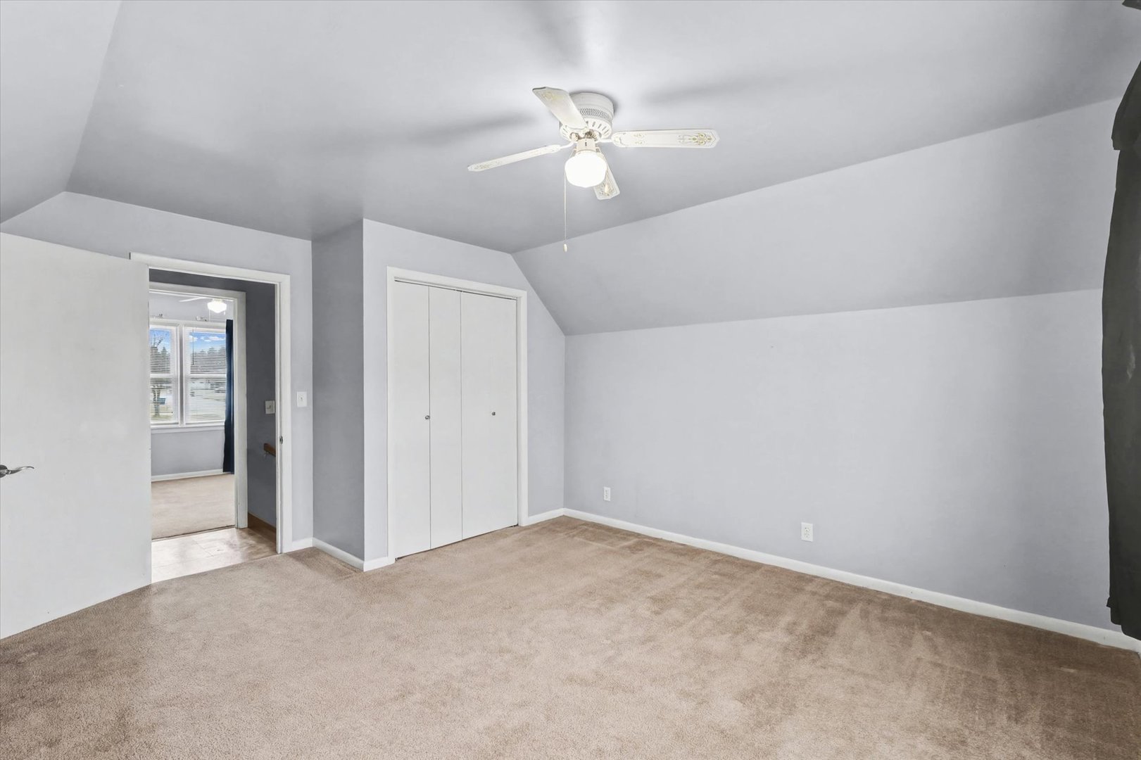 726 E Thompson Avenue, Hoopeston, IL 60942