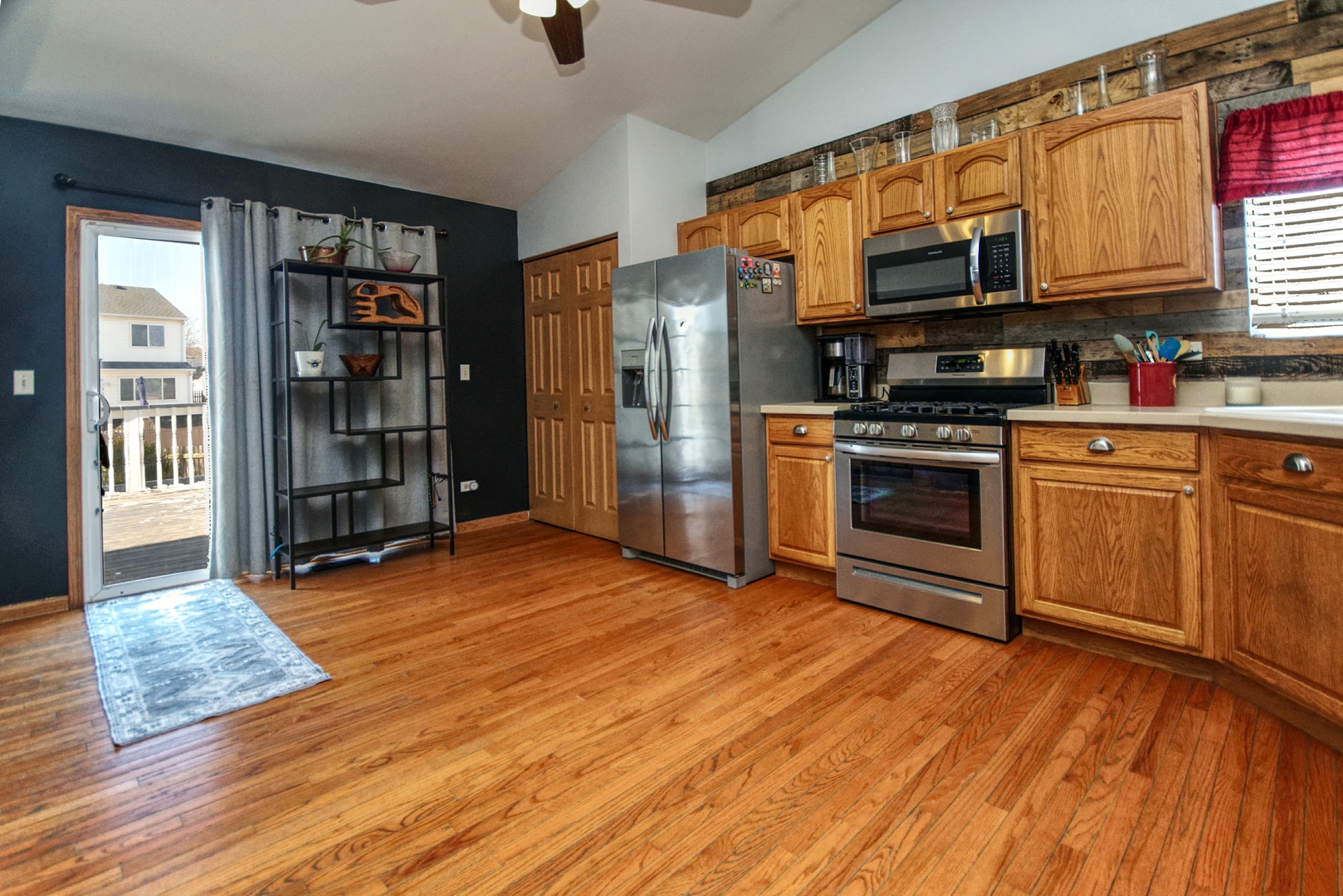 917 Prairie Path Lane, Joliet, IL 60436