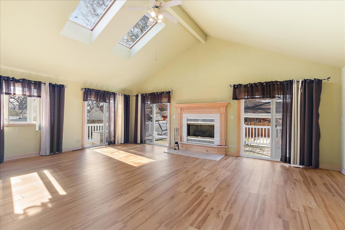 11118 S Natoma Avenue, Worth, IL 60482