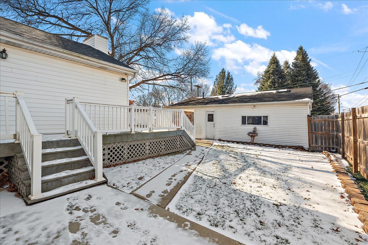 11118 S Natoma Avenue, Worth, IL 60482