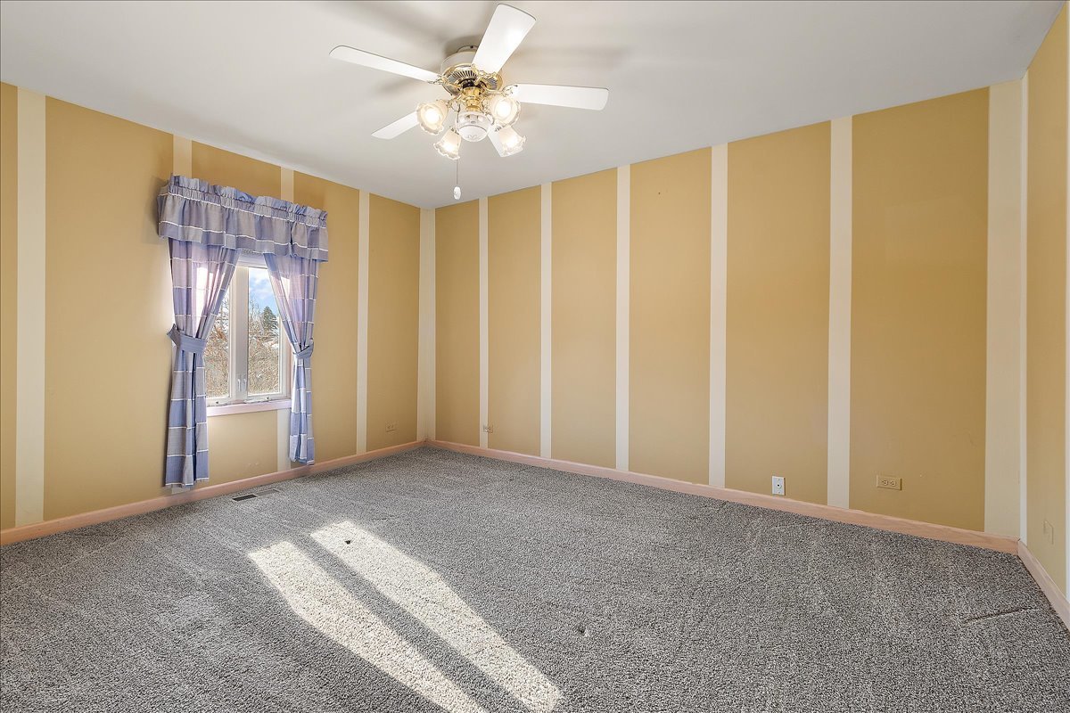 11118 S Natoma Avenue, Worth, IL 60482