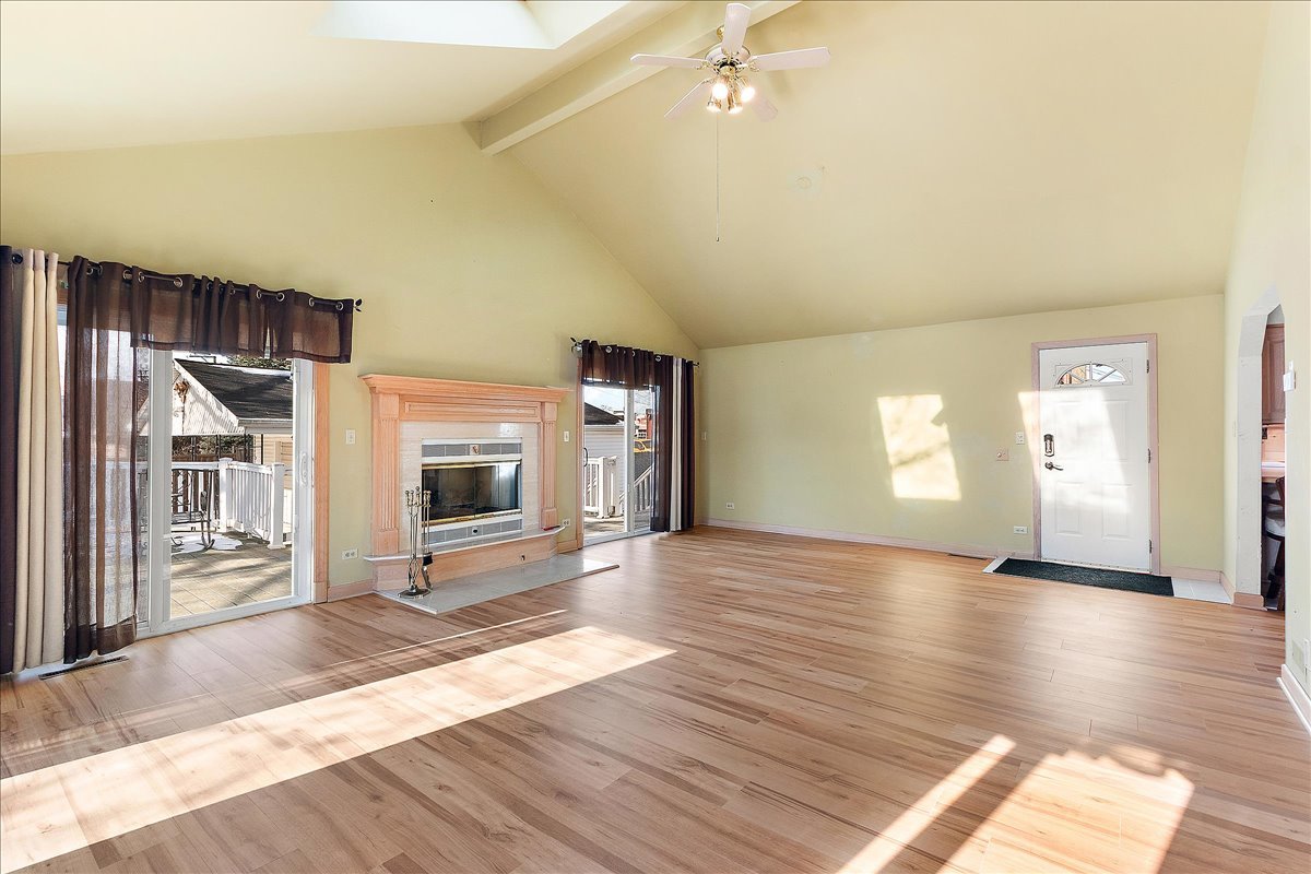 11118 S Natoma Avenue, Worth, IL 60482