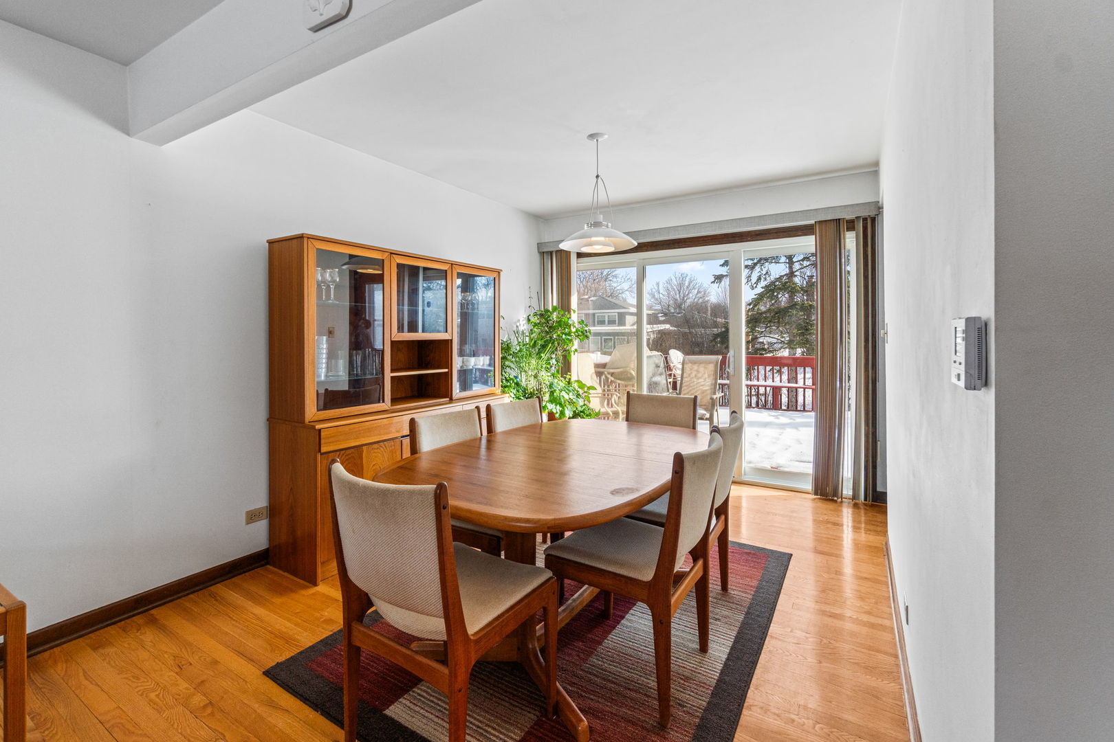 6901 Springside Avenue, Downers Grove, IL 60516