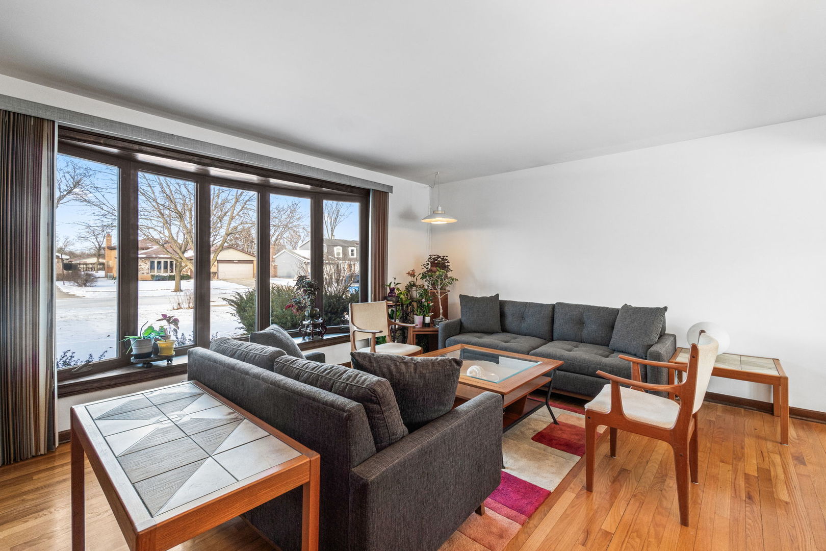 6901 Springside Avenue, Downers Grove, IL 60516