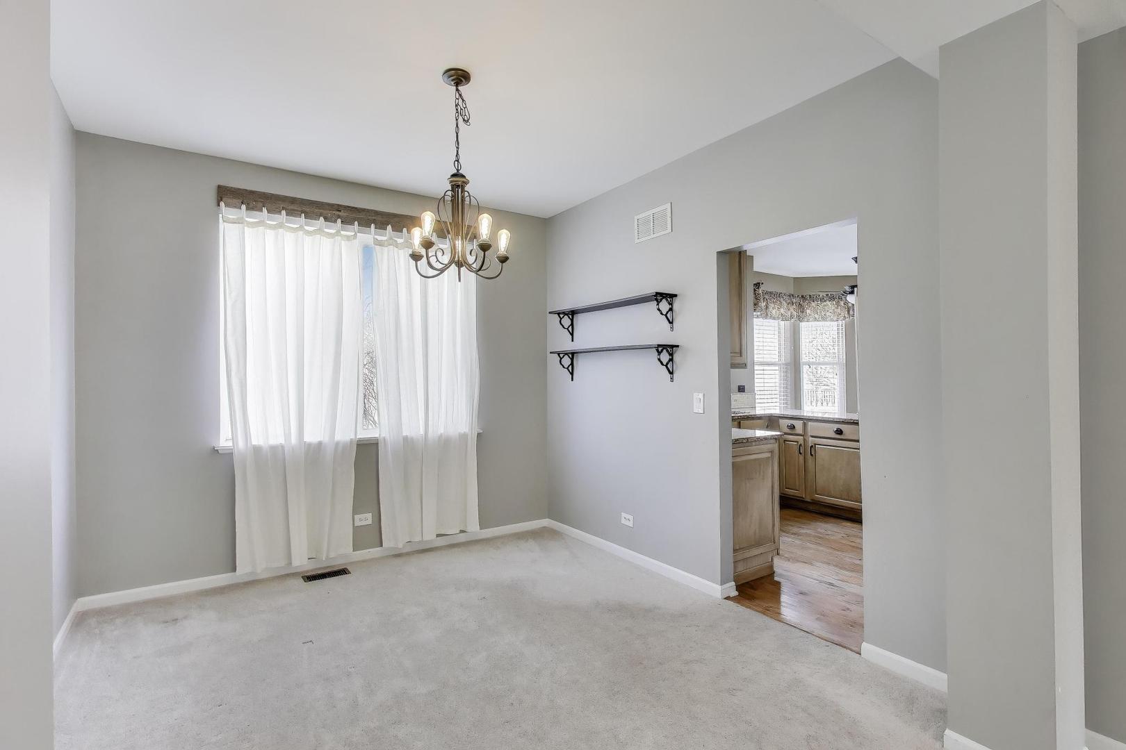 410 Arlington Lane, Grayslake, IL 60030