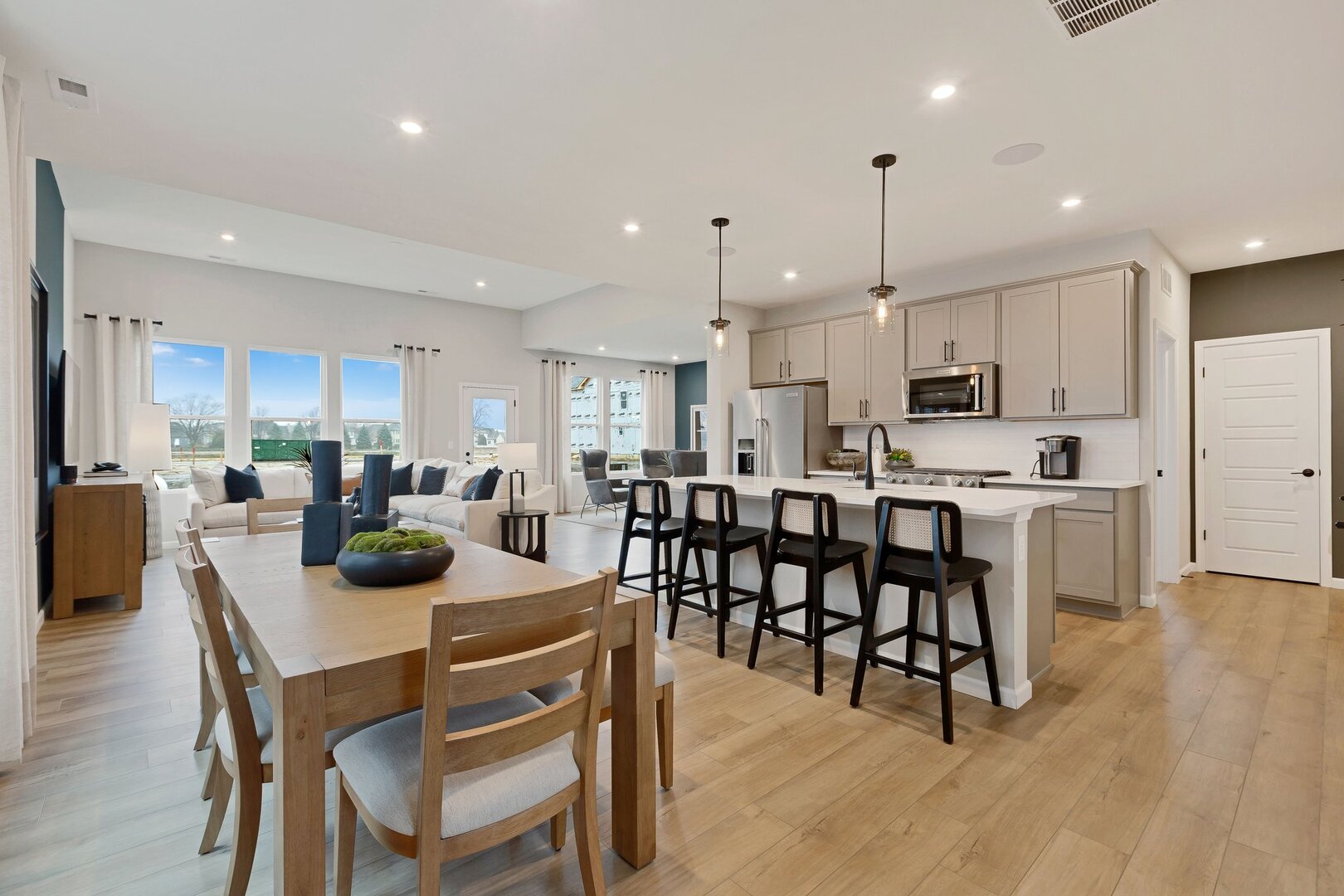 2547 Tailshot Road, Naperville, IL 60564