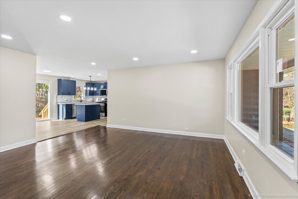 17740 Clyde Avenue, Lansing, IL 60438