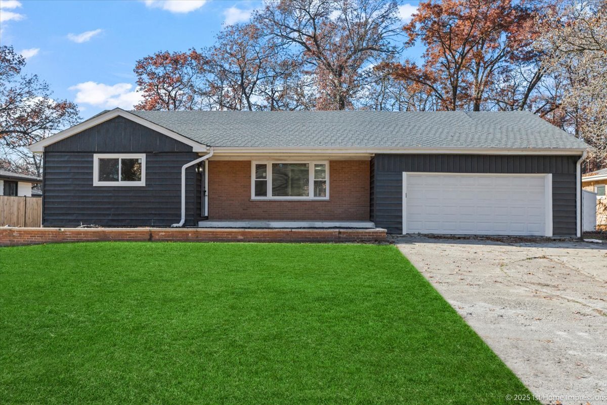 17740 Clyde Avenue, Lansing, IL 60438