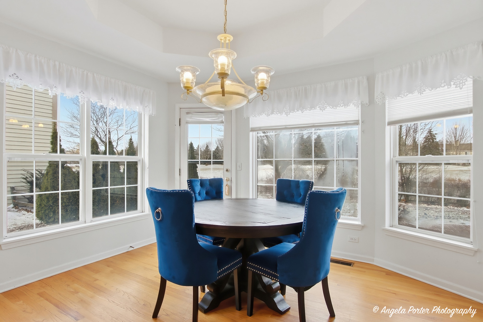 7390 Bittersweet Drive, Gurnee, IL 60031