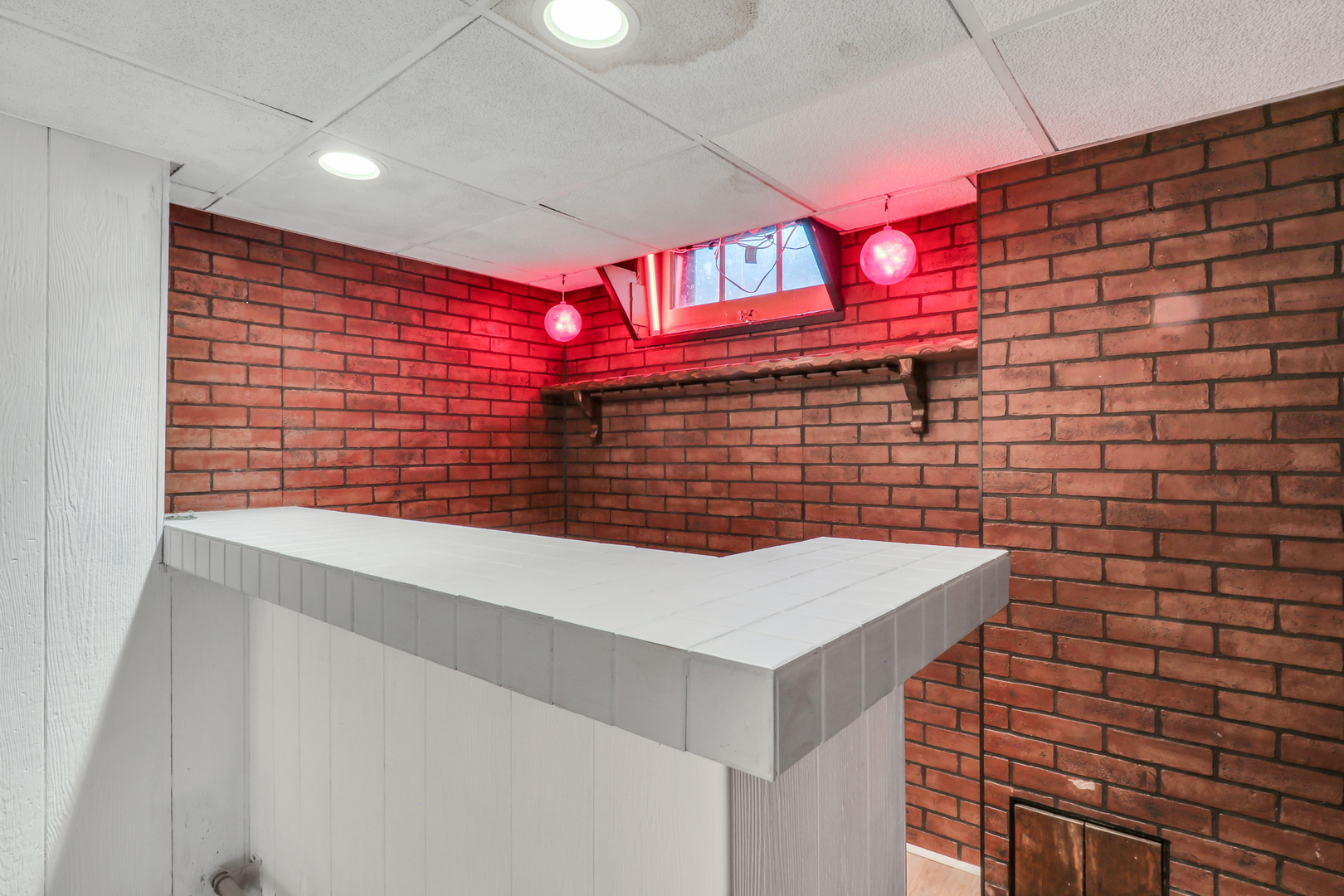 526 W Jackson Street, Woodstock, IL 60098