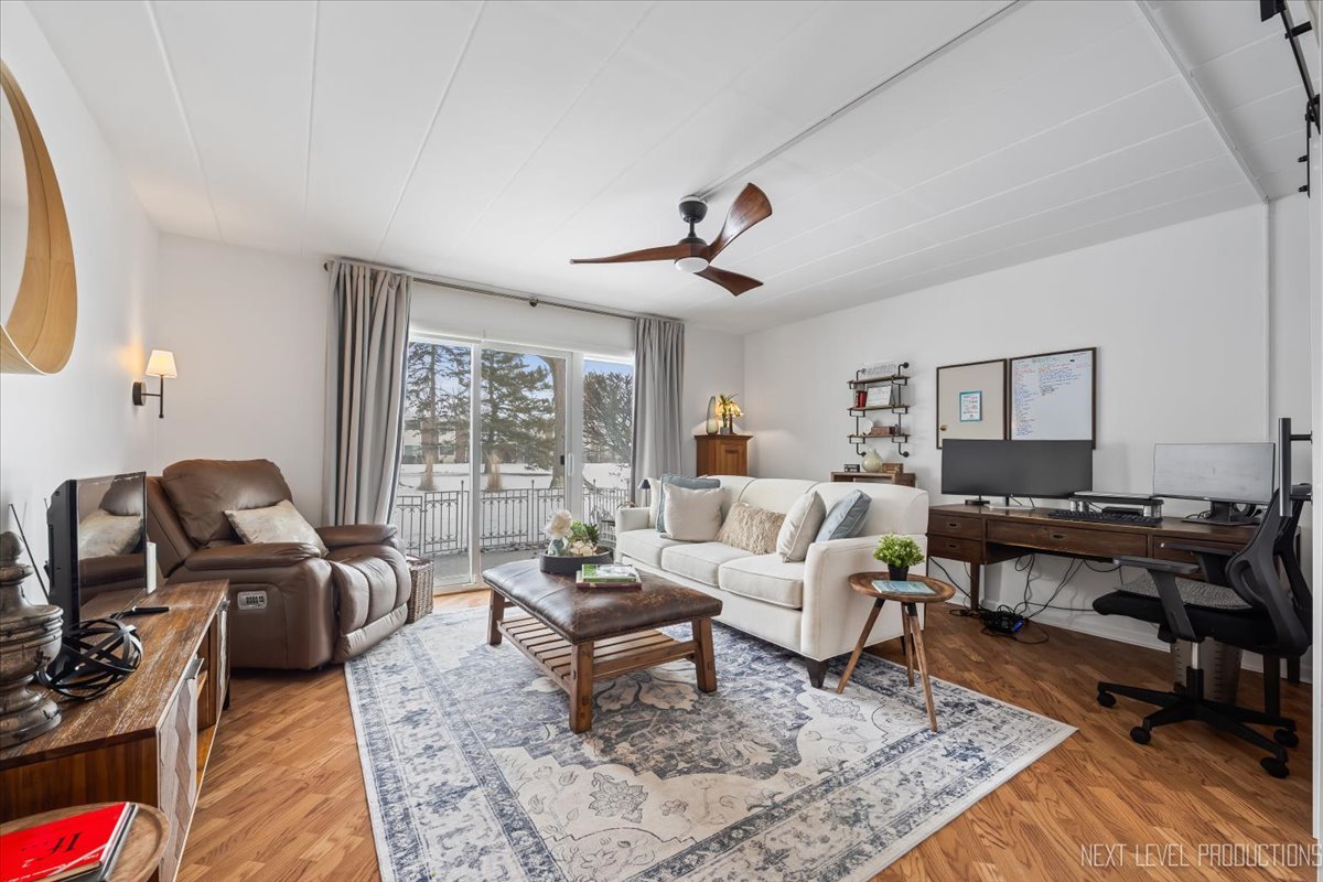 127 N Wolf Road #60A, Wheeling, IL 60090