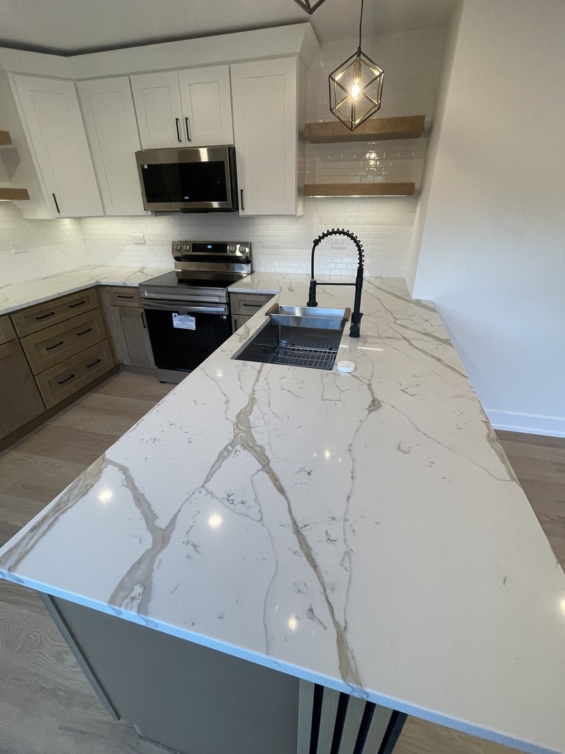 3732 Capri Court, Glenview, IL 60025