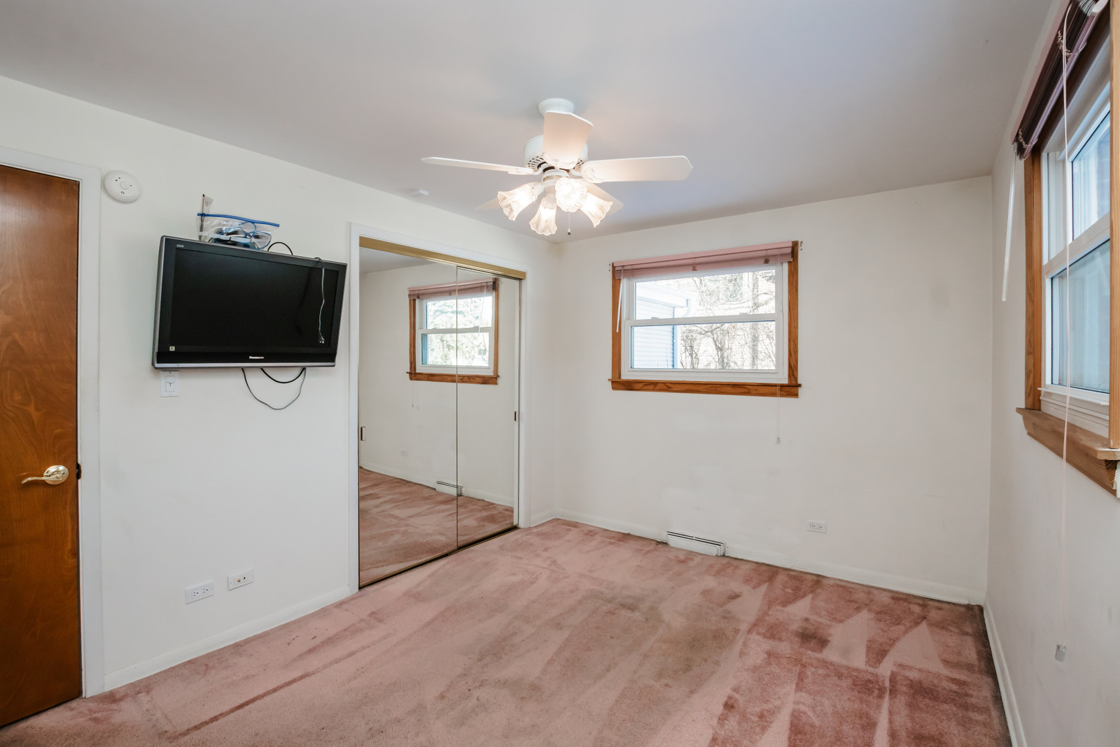 3843 Springdale Avenue, Glenview, IL 60025