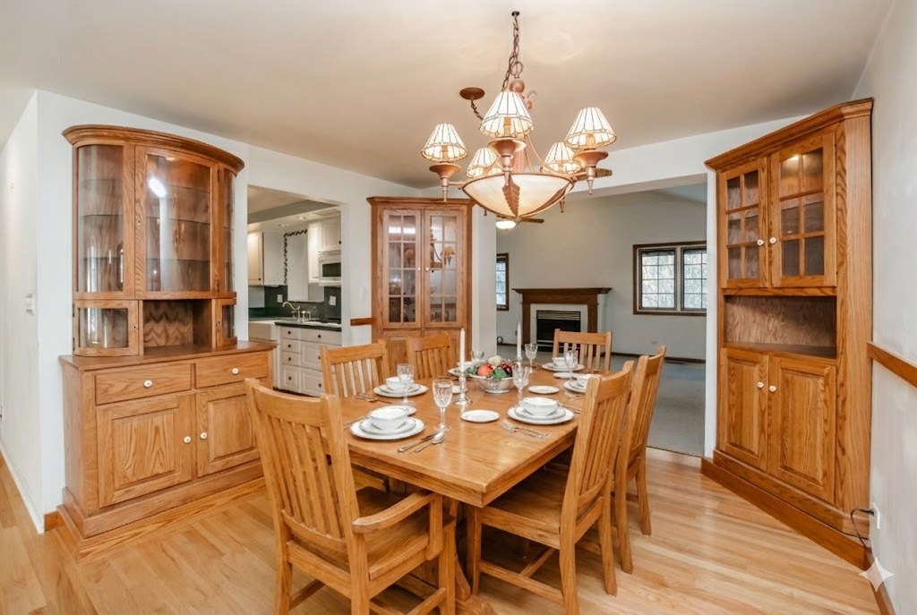 3843 Springdale Avenue, Glenview, IL 60025