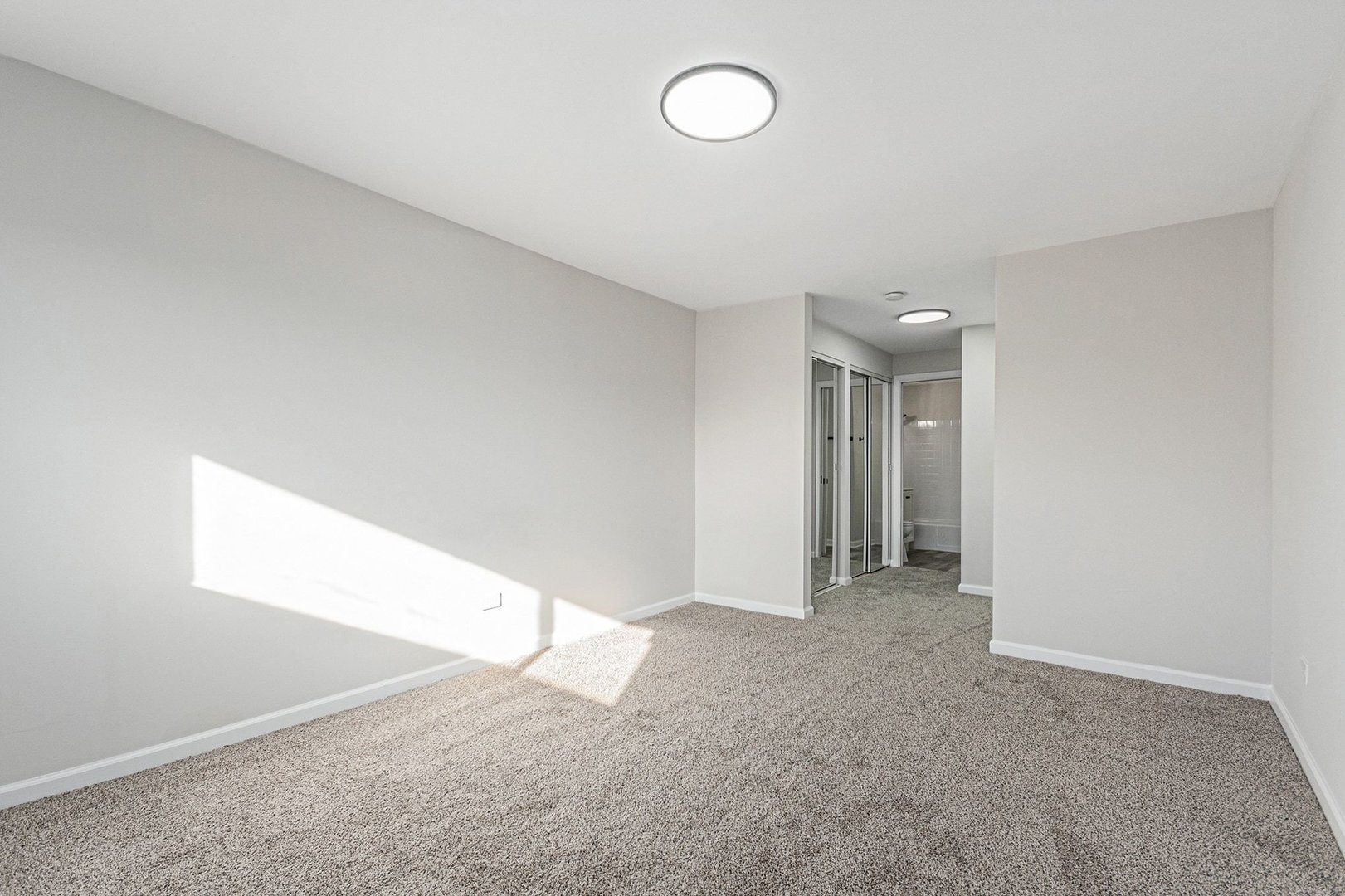 1320B Lore Lane #208, Lombard, IL 60148