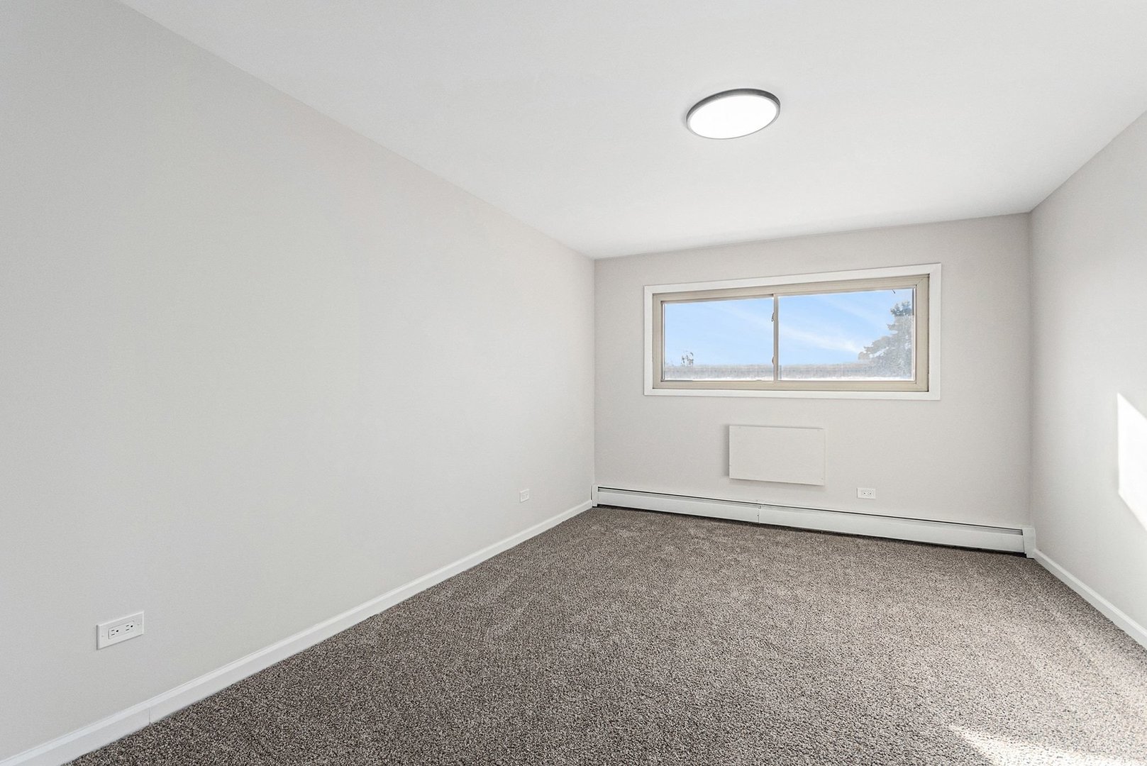 1320B Lore Lane #208, Lombard, IL 60148