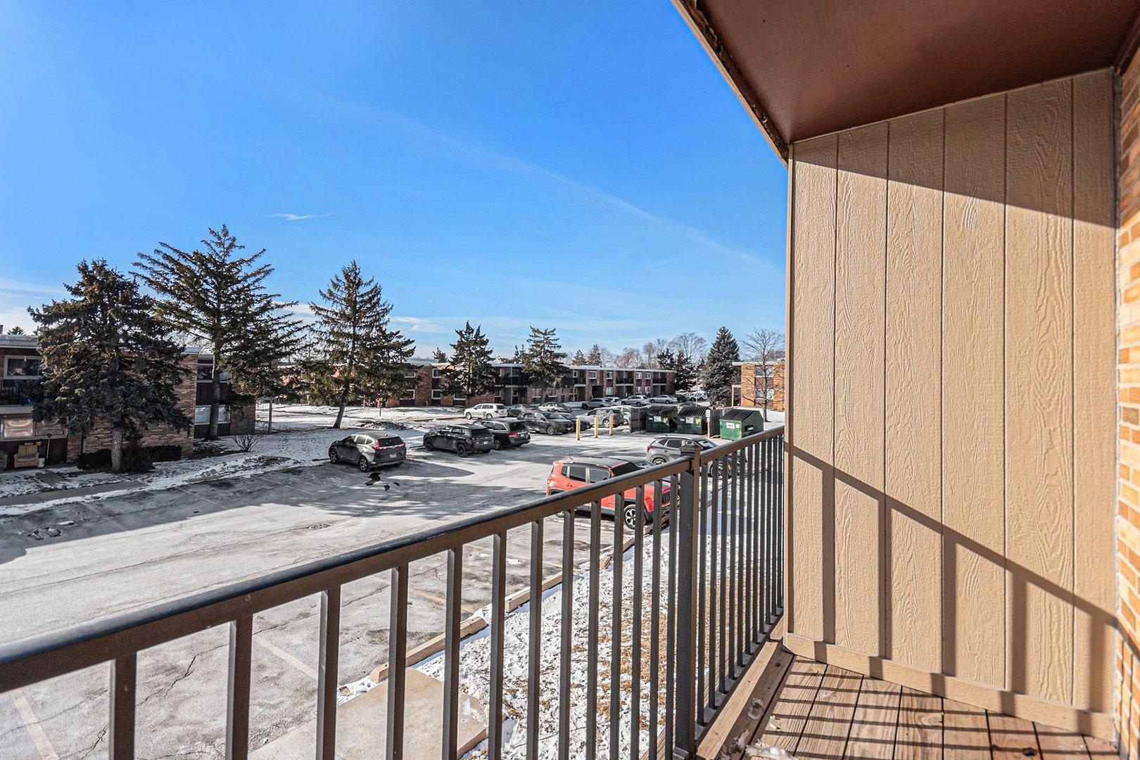 1320B Lore Lane #208, Lombard, IL 60148