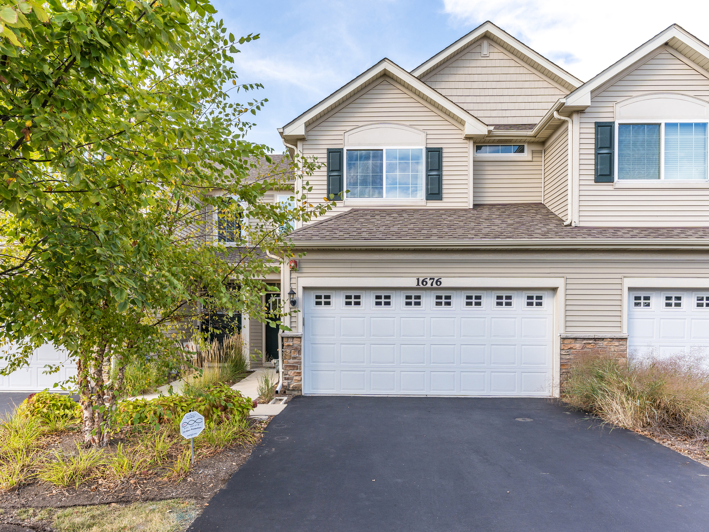 1676 Carlstedt Drive, Batavia, IL 60510