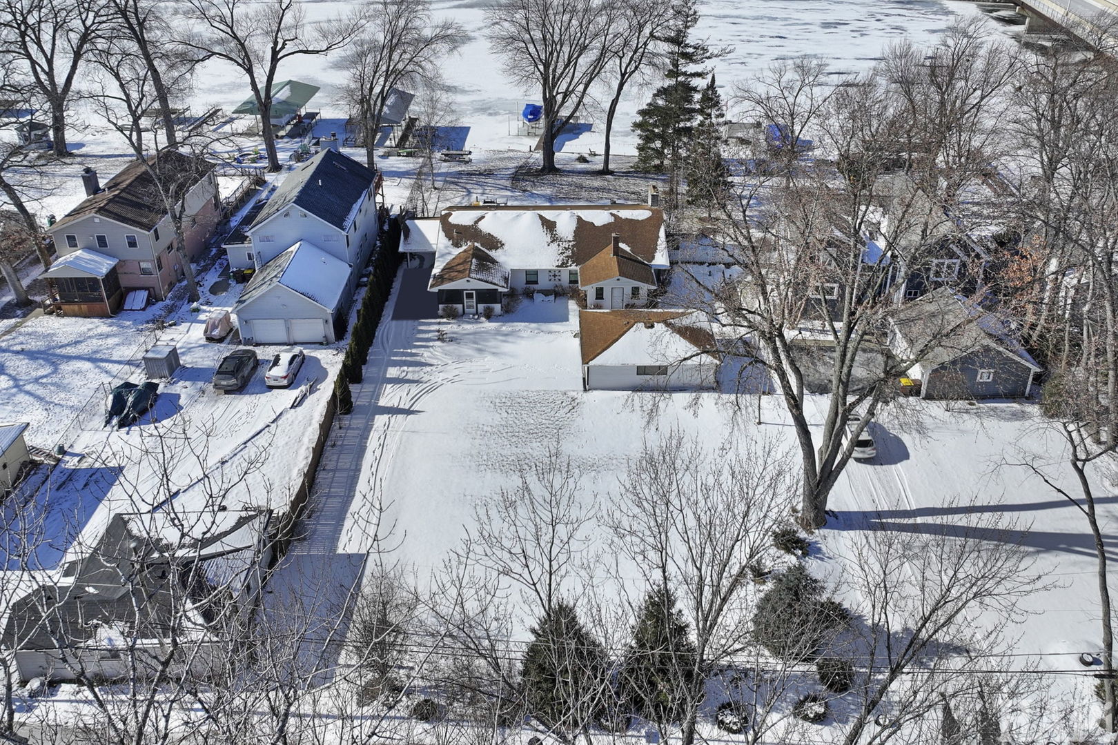 501 S Emerald Drive, McHenry, IL 60051