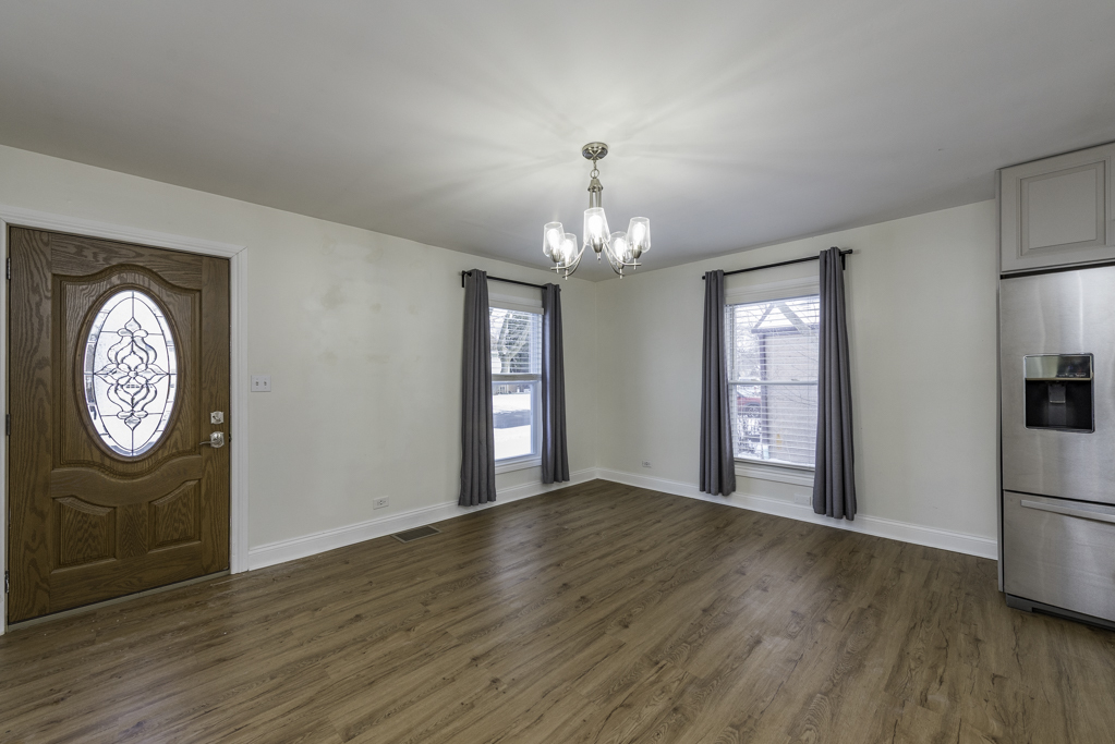 1902 N Ash Street, Waukegan, IL 60087