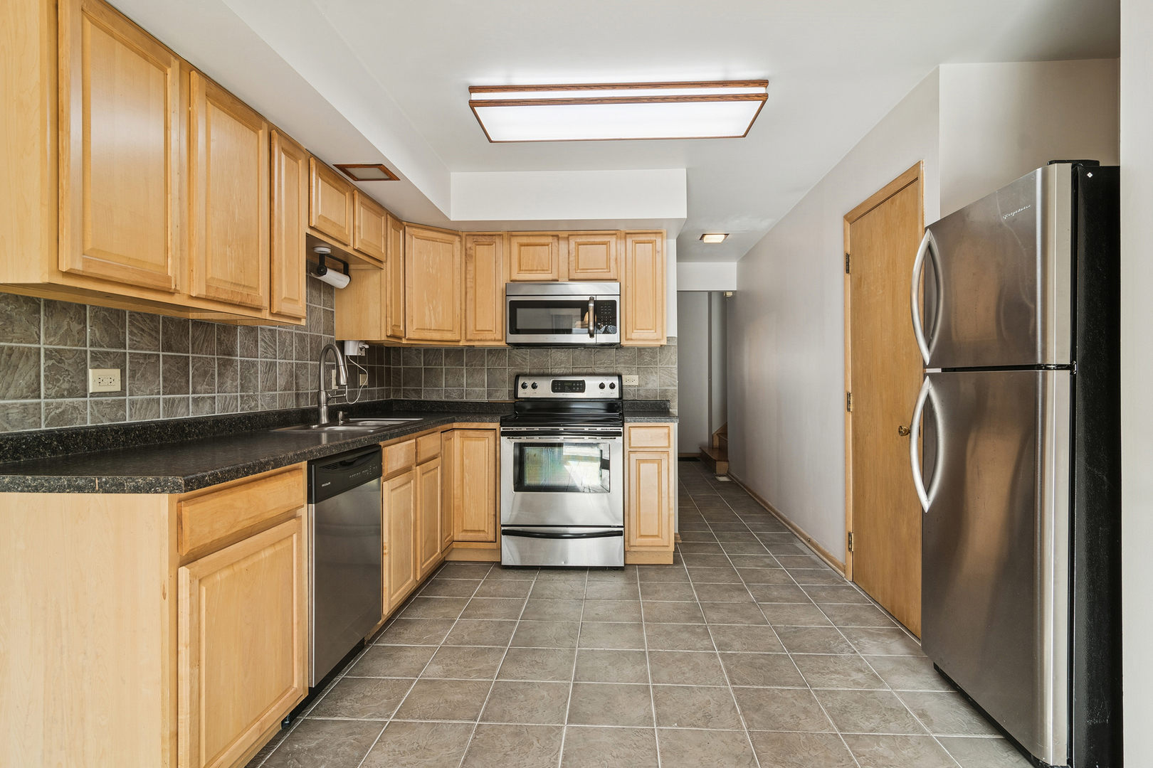 1533 N ARLINGTON HEIGHTS Road #D, Arlington Heights, IL 60004