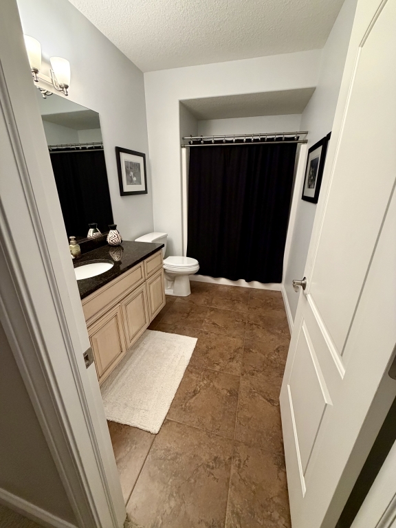 4 Sandstone Court, Le Claire, IA 52753