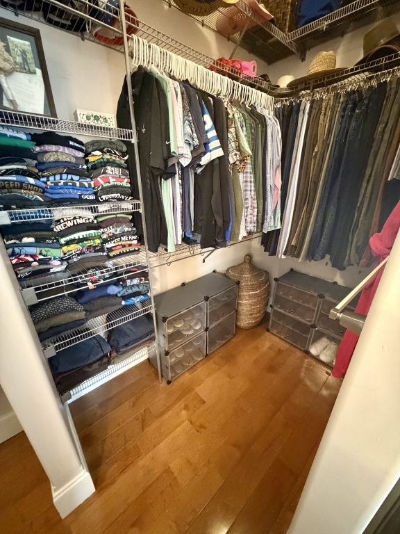 4 Sandstone Court, Le Claire, IA 52753