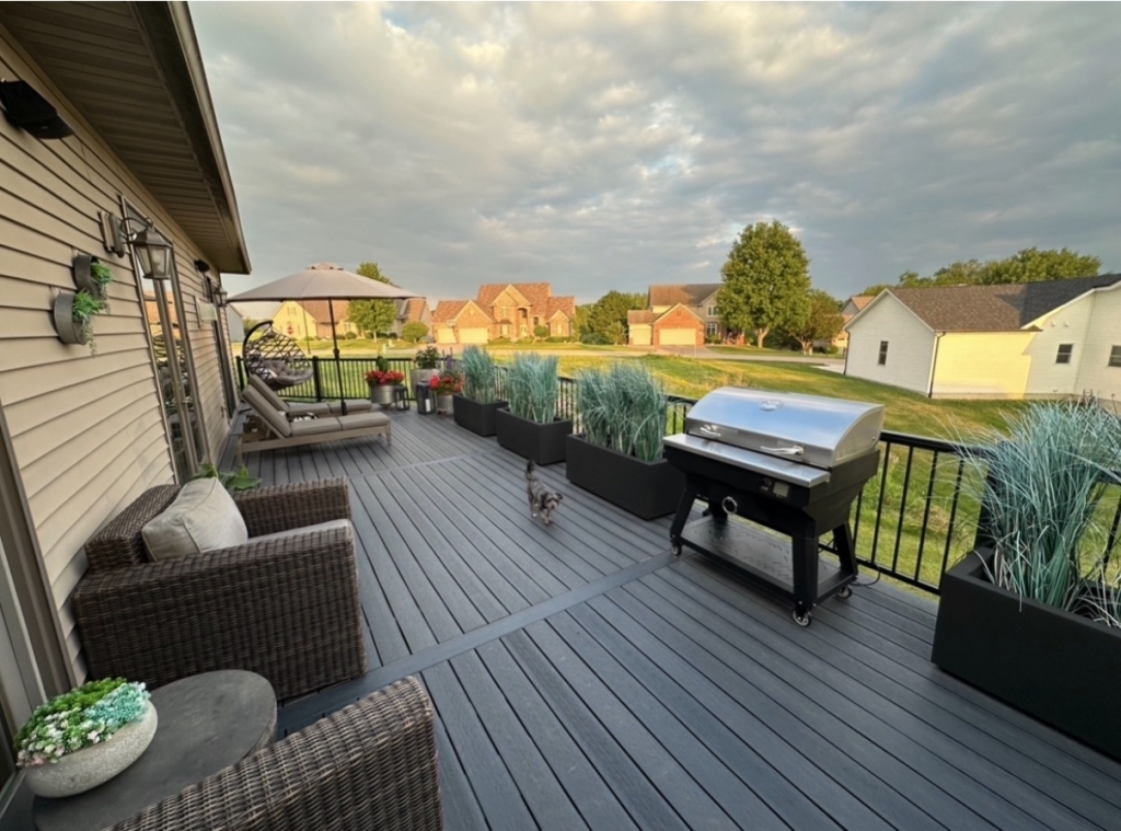 4 Sandstone Court, Le Claire, IA 52753