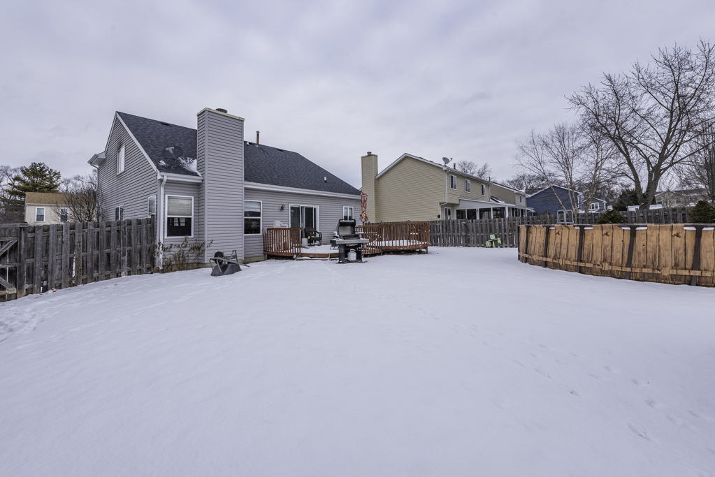 482 N Colony Drive, Round Lake Park, IL 60073