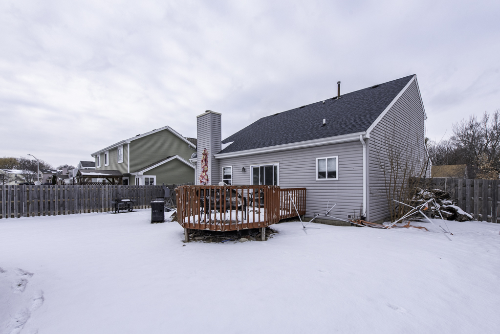 482 N Colony Drive, Round Lake Park, IL 60073