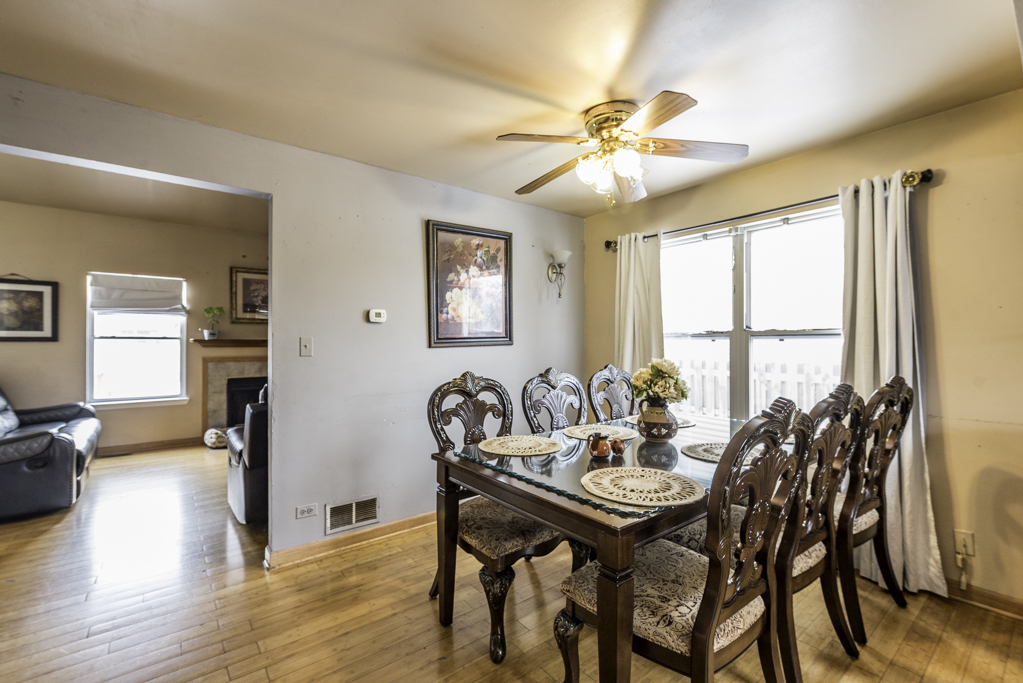 482 N Colony Drive, Round Lake Park, IL 60073