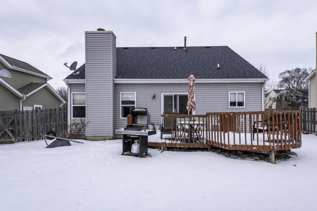 482 N Colony Drive, Round Lake Park, IL 60073