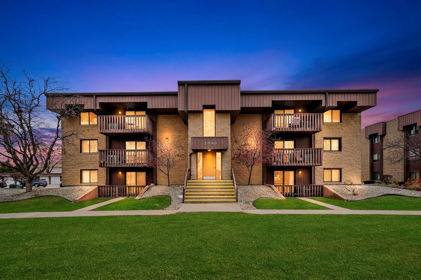 1500 ROCK RUN Drive #2D, Crest Hill, IL 60435